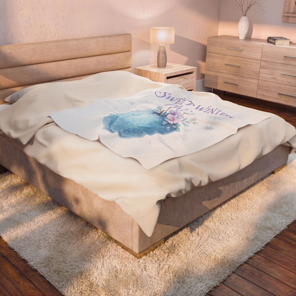 Sweet Winter Charm Velveteen Plush Blanket