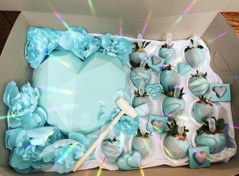 Breakable Heart and Berry Box