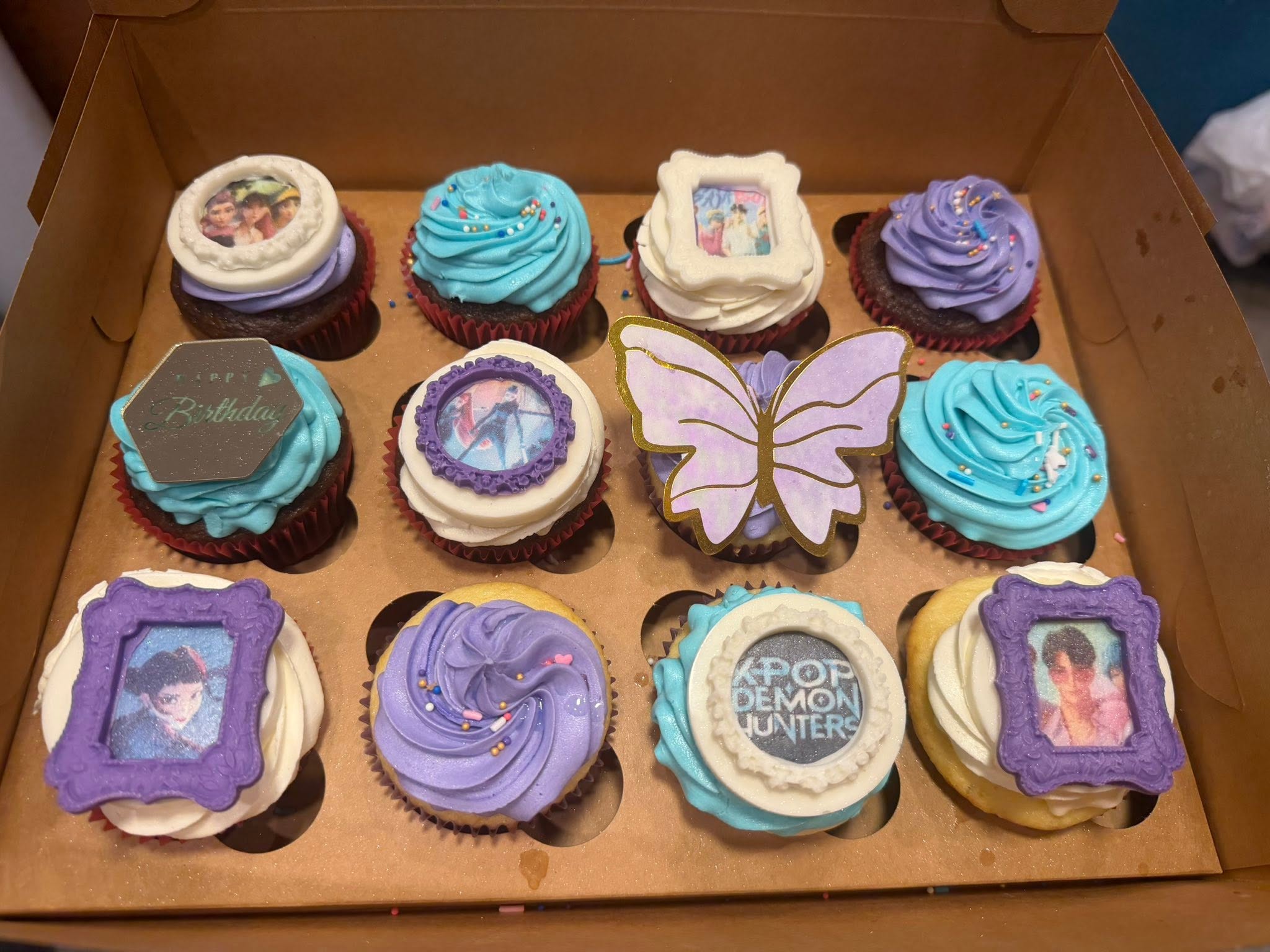 Cupcakes w/ Framed Images