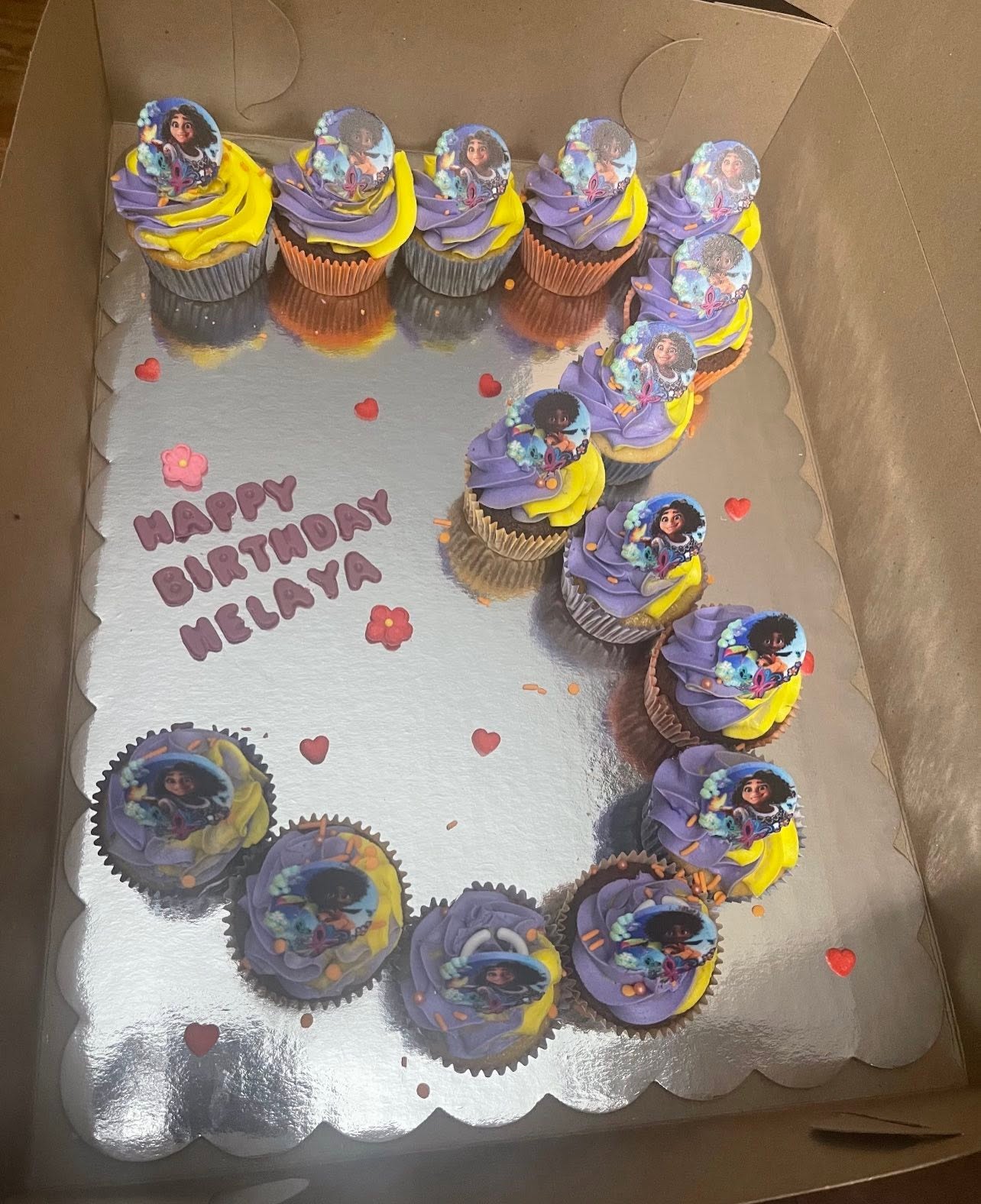 Single Row Character Cupcakes