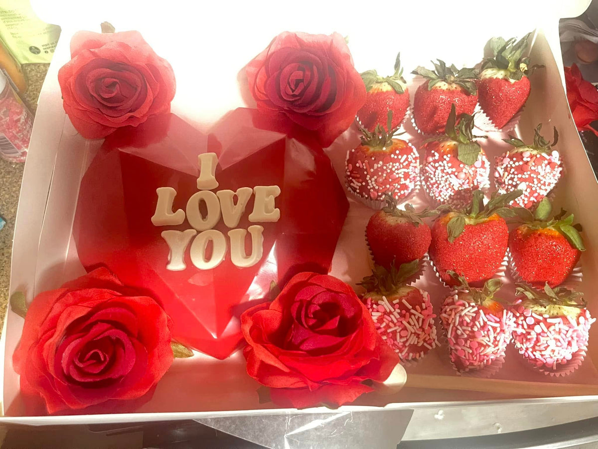 Breakable Heart and Berry Box