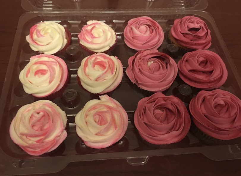 Classic Cupcakes W/ Topper